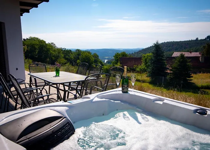 Wellness - Vodni Nadrz Slapy - 40km Od Prahy *